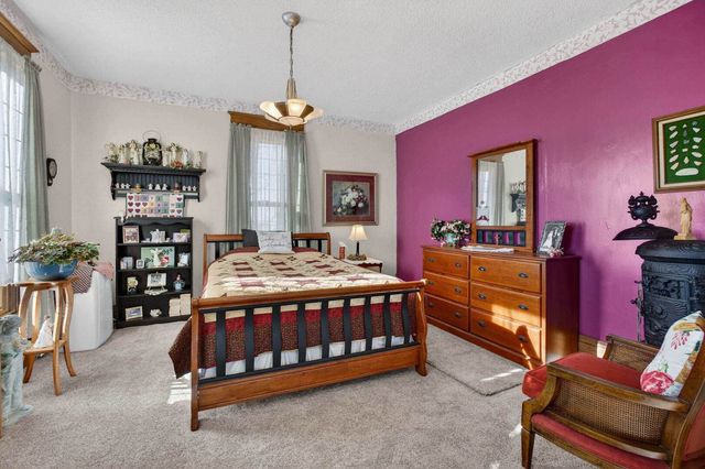 7805 Jersey Ridge Road, Davenport, IA 52807