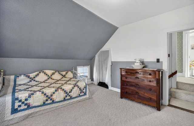 7805 Jersey Ridge Road, Davenport, IA 52807