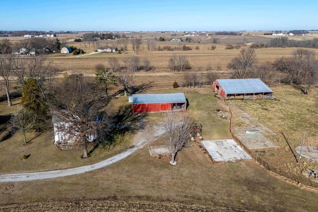 7805 Jersey Ridge Road, Davenport, IA 52807