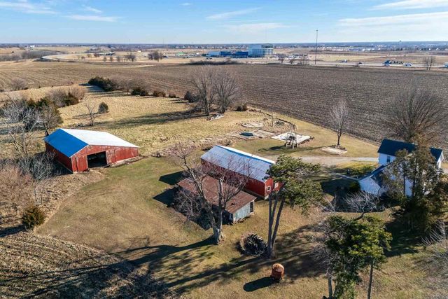 7805 Jersey Ridge Road, Davenport, IA 52807