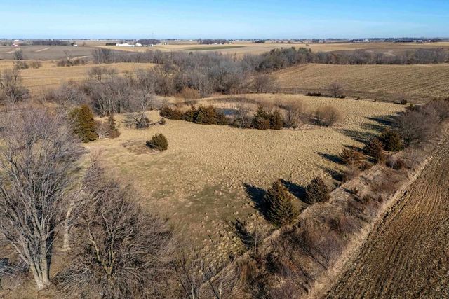 7805 Jersey Ridge Road, Davenport, IA 52807