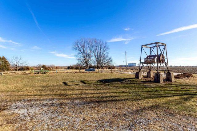 7805 Jersey Ridge Road, Davenport, IA 52807