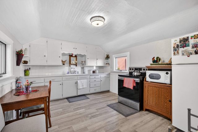 7805 Jersey Ridge Road, Davenport, IA 52807