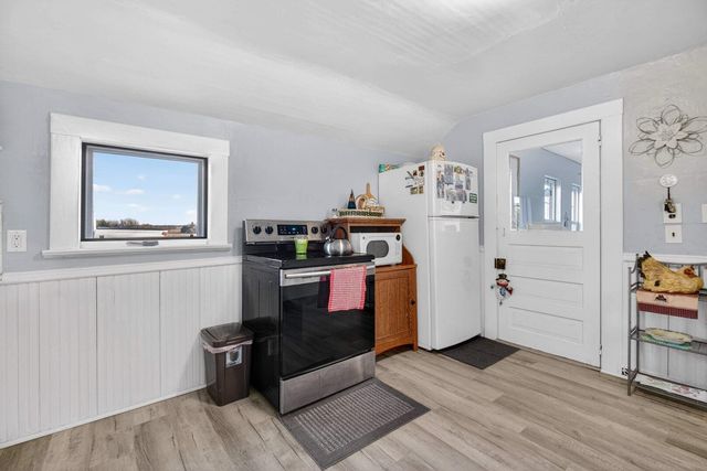 7805 Jersey Ridge Road, Davenport, IA 52807