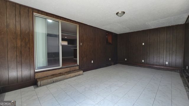 6020 Cristie Drive, Ellenwood, GA 30294