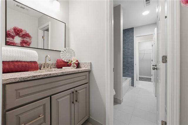 682 Montglade Court, Suwanee, GA 30024