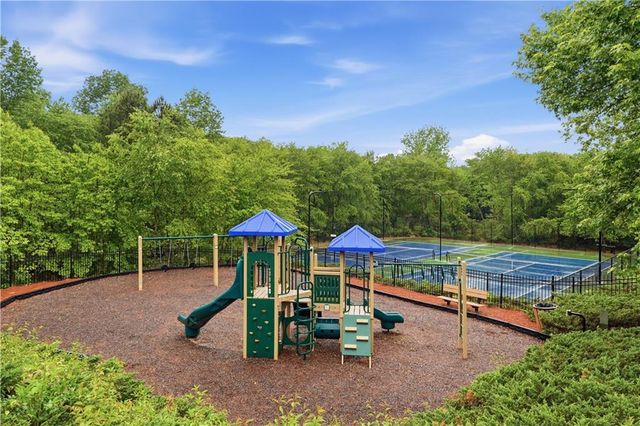 682 Montglade Court, Suwanee, GA 30024