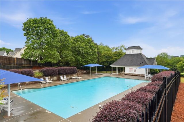 682 Montglade Court, Suwanee, GA 30024