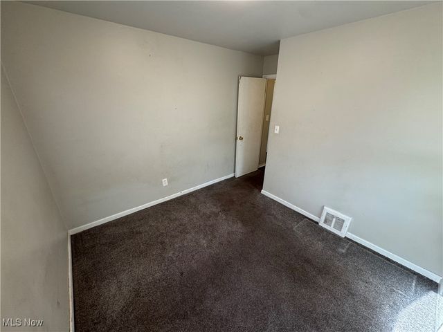 795 E 260th Street, Euclid, OH 44132