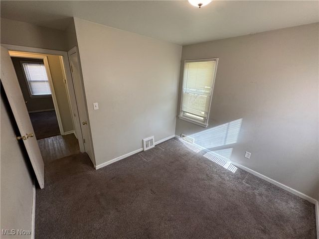 795 E 260th Street, Euclid, OH 44132