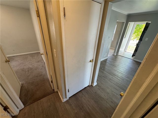 795 E 260th Street, Euclid, OH 44132