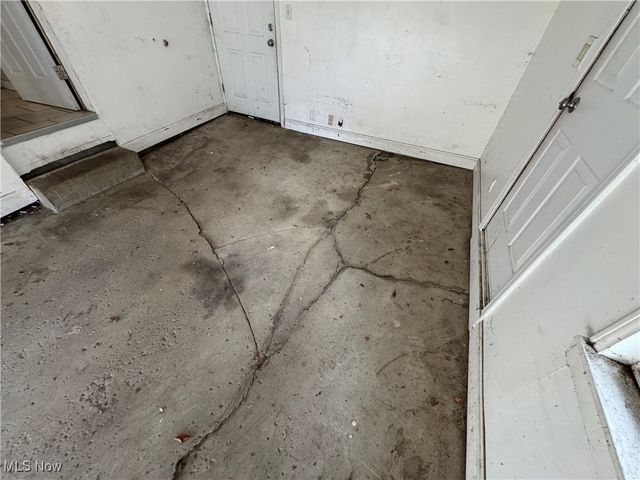 795 E 260th Street, Euclid, OH 44132