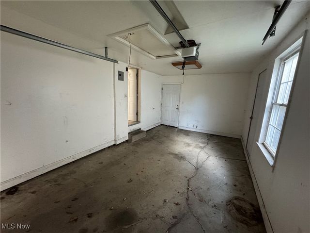 795 E 260th Street, Euclid, OH 44132