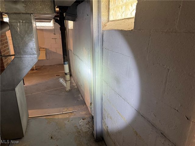 795 E 260th Street, Euclid, OH 44132