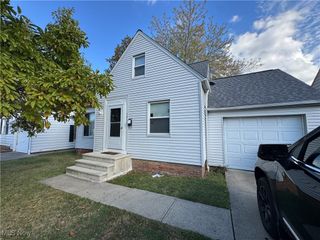 795 E 260th Street, Euclid, OH 44132