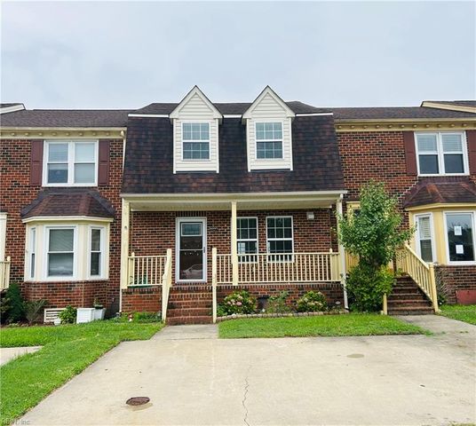 1823 Volvo Pkwy PW, Chesapeake, VA 23320