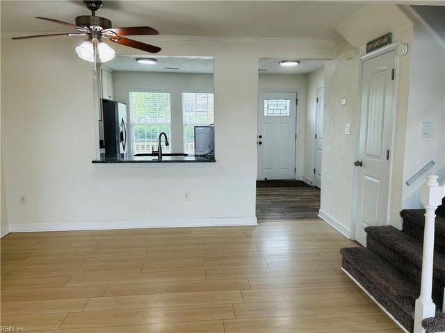 1823 Volvo Pkwy PW, Chesapeake, VA 23320
