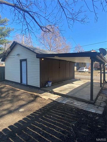 7132 Vermont Avenue, St Louis, MO 63111