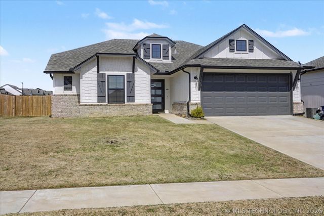 7303 E 89th Street, Owasso, OK 74055