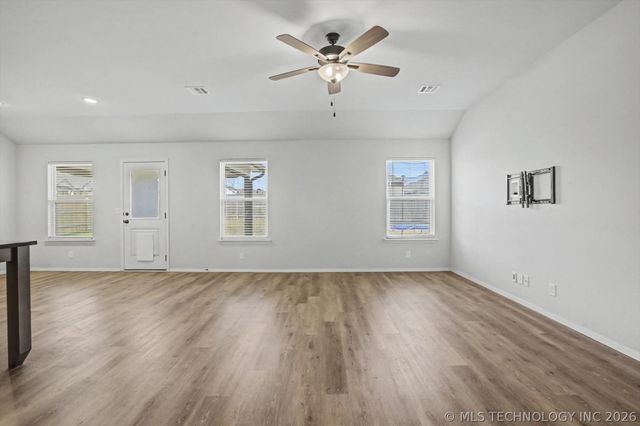 7303 E 89th Street, Owasso, OK 74055