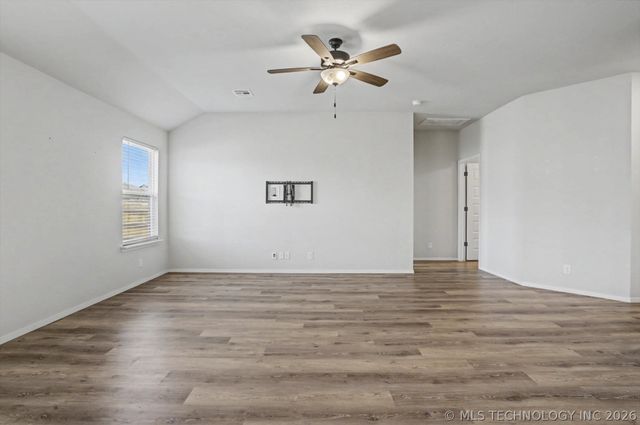 7303 E 89th Street, Owasso, OK 74055