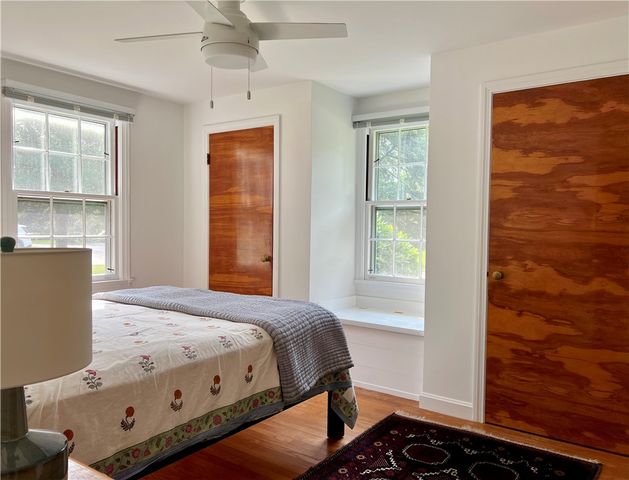 31 Nipsah Road, Warwick, RI 02818
