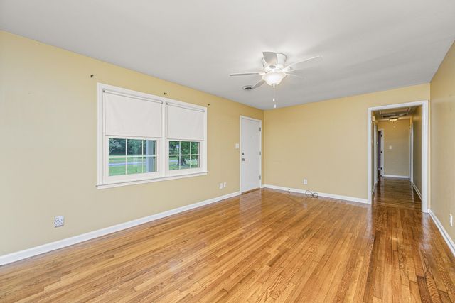 7372 Commodore Road, Yonges Island, SC 29449