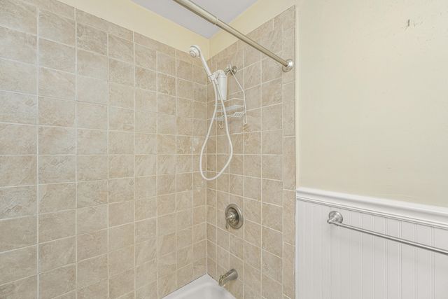 7372 Commodore Road, Yonges Island, SC 29449