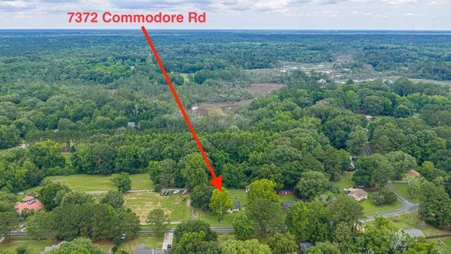 7372 Commodore Road, Yonges Island, SC 29449