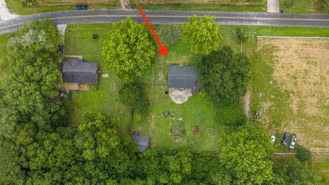 7372 Commodore Road, Yonges Island, SC 29449