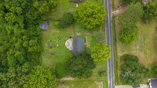 7372 Commodore Road, Yonges Island, SC 29449