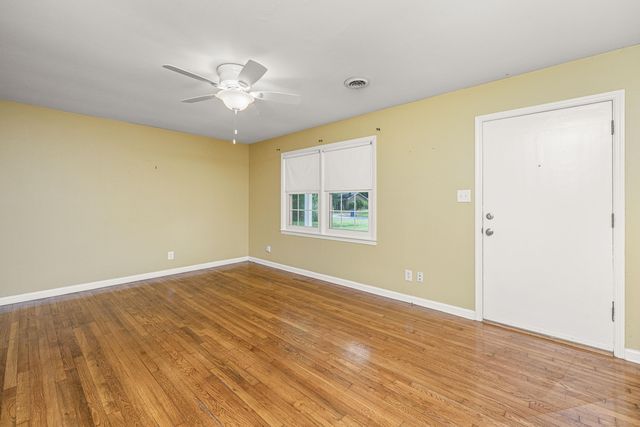 7372 Commodore Road, Yonges Island, SC 29449