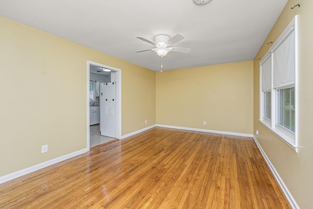 7372 Commodore Road, Yonges Island, SC 29449
