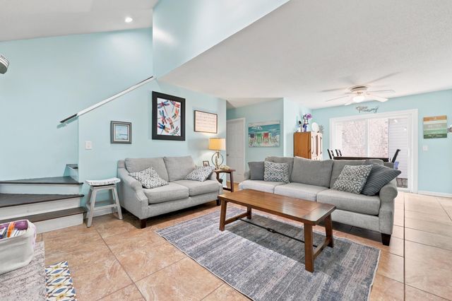 1705 Edge Dr., North Myrtle Beach, SC 29582