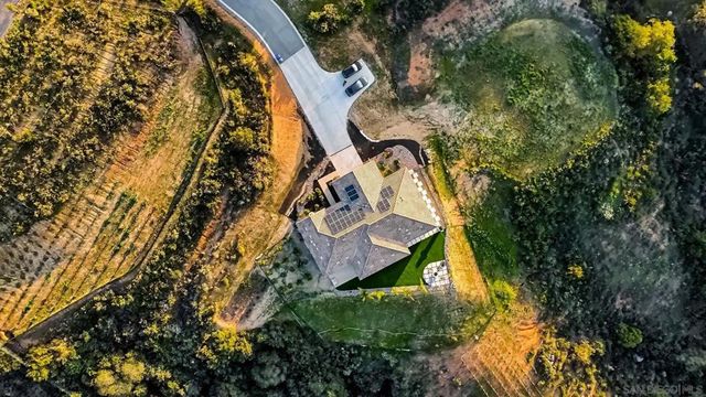 12872 Vineyard Crest Pl, Lakeside, CA 92040