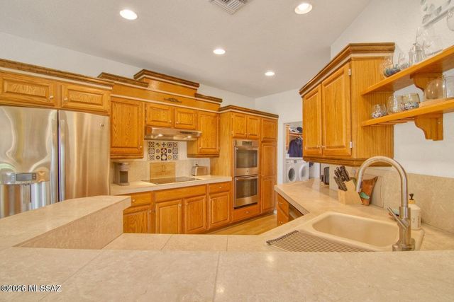 1232 E Camino Diestro, Oro Valley, AZ 85704