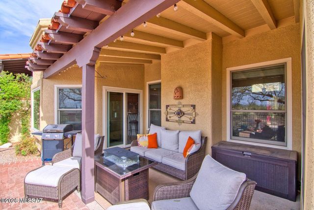 1232 E Camino Diestro, Oro Valley, AZ 85704