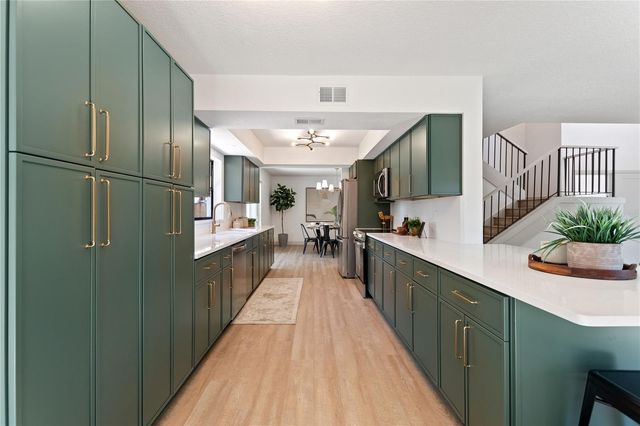 3906 BLOOMING HILL LANE, Palm Harbor, FL 34684