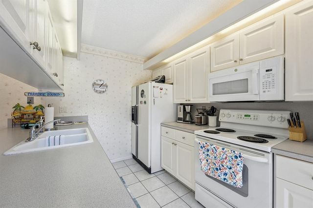 2716 27th Court, Jupiter, FL 33477