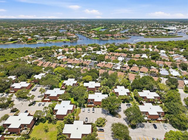 2716 27th Court, Jupiter, FL 33477