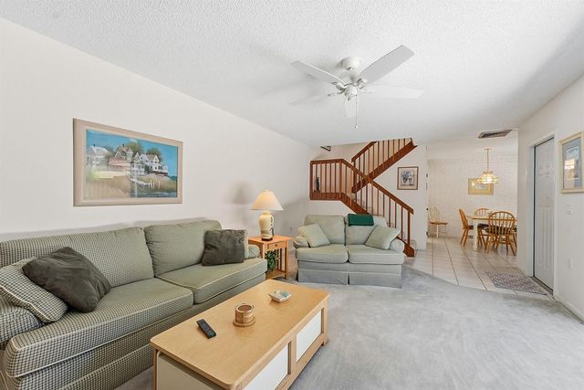 2716 27th Court, Jupiter, FL 33477