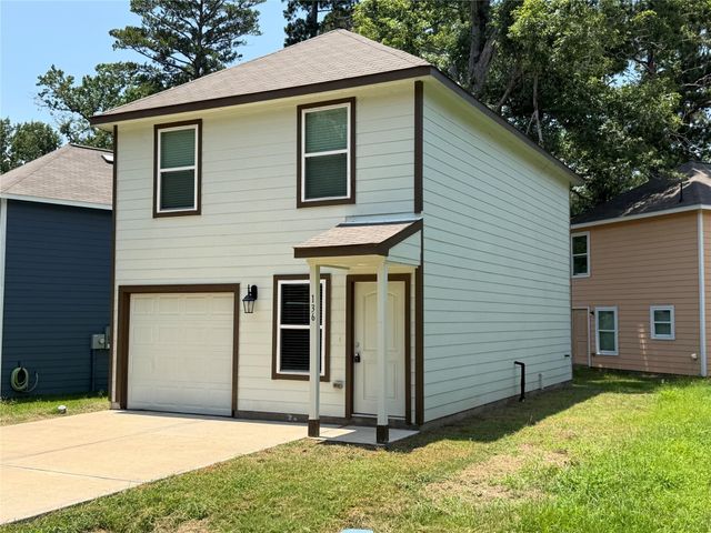 136 Black Walnut, Livingston, TX 77351