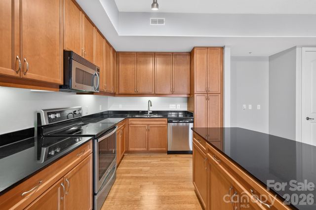 4620 Piedmont Row Drive 603, Charlotte, NC 28210
