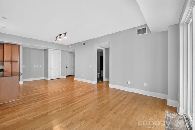 4620 Piedmont Row Drive 603, Charlotte, NC 28210