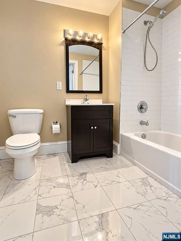 13-23 River Road 204, Fair Lawn, NJ 07410