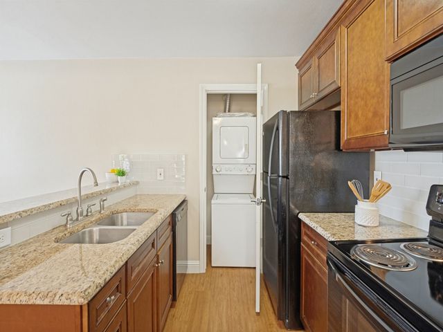 5616 Preston Oaks Road 110, Dallas, TX 75254