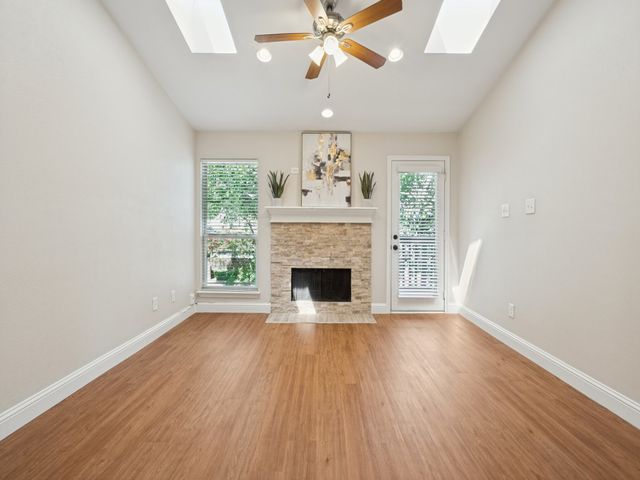 5616 Preston Oaks Road 110, Dallas, TX 75254