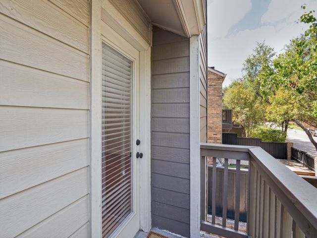 5616 Preston Oaks Road 110, Dallas, TX 75254