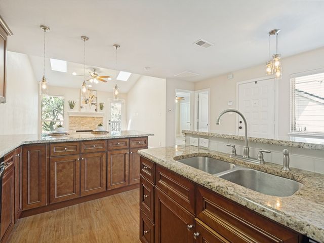 5616 Preston Oaks Road 110, Dallas, TX 75254