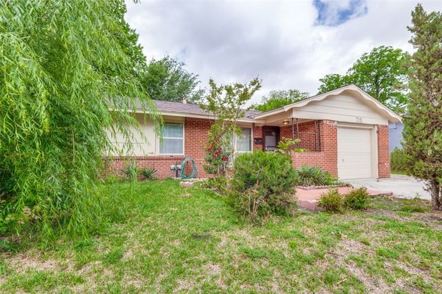 718 Susan Drive, Arlington, TX 76010
